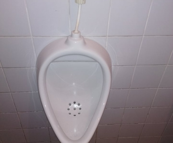 Aktuality / Projekt - Oprava časti vnútorných priestorov kultúrneho domu - toalety - foto
