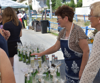 Jednota dôchodcov / Jednota dôchodcov na festivale v susednej obci Jarabina - foto