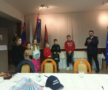 DOBROVOĽNÝ HASIČSKÝ ZBOR / Výročná členská schôdza DHZ Jarabina - mladí hasiči z Litmanovej - foto