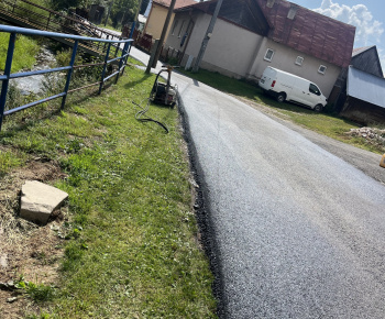 Projekty / Projekt - Rekonštrukcia miestnej komunikácie - foto
