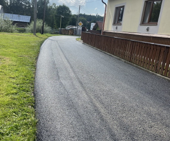 Projekty / Projekt - Rekonštrukcia miestnej komunikácie - foto