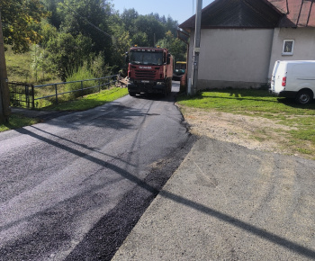 Projekty / Projekt - Rekonštrukcia miestnej komunikácie - foto