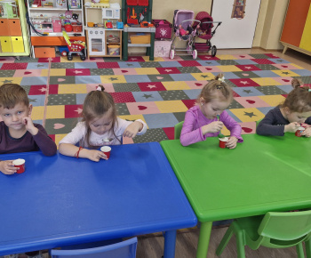 aktuality / Ochutnávka mliečnych výrobkov z programu Školské ovocie, zelenina, mlieko - foto