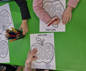 aktuality / Ochutnávka čerstvého ovocia a 100% štiav - foto