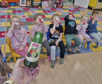 aktuality / Ochutnávka čerstvého ovocia a 100% štiav - foto