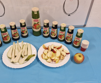 aktuality / Ochutnávka čerstvého ovocia a 100% štiav - foto
