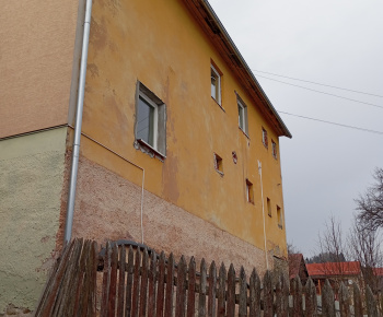 Projekty / Projekt - Dokončenie zateplenia obecného úradu - foto