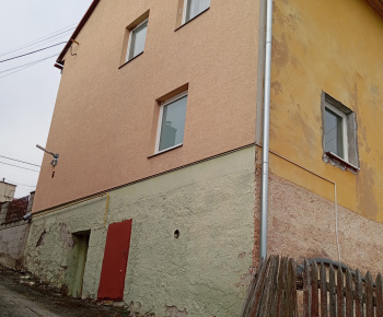 Projekty / Projekt - Dokončenie zateplenia obecného úradu - foto