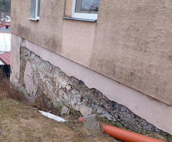 Projekty / Projekt - Dokončenie zateplenia obecného úradu - foto