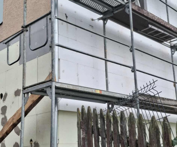 Projekty / Projekt - Dokončenie zateplenia obecného úradu - foto