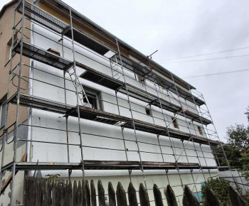 Projekty / Projekt - Dokončenie zateplenia obecného úradu - foto