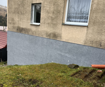 Projekty / Projekt - Dokončenie zateplenia obecného úradu - foto